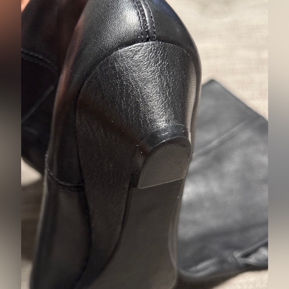 Steve Madden Black Leather Knee-High Wedge Boots Size 7.5 - Picture 10 of 13